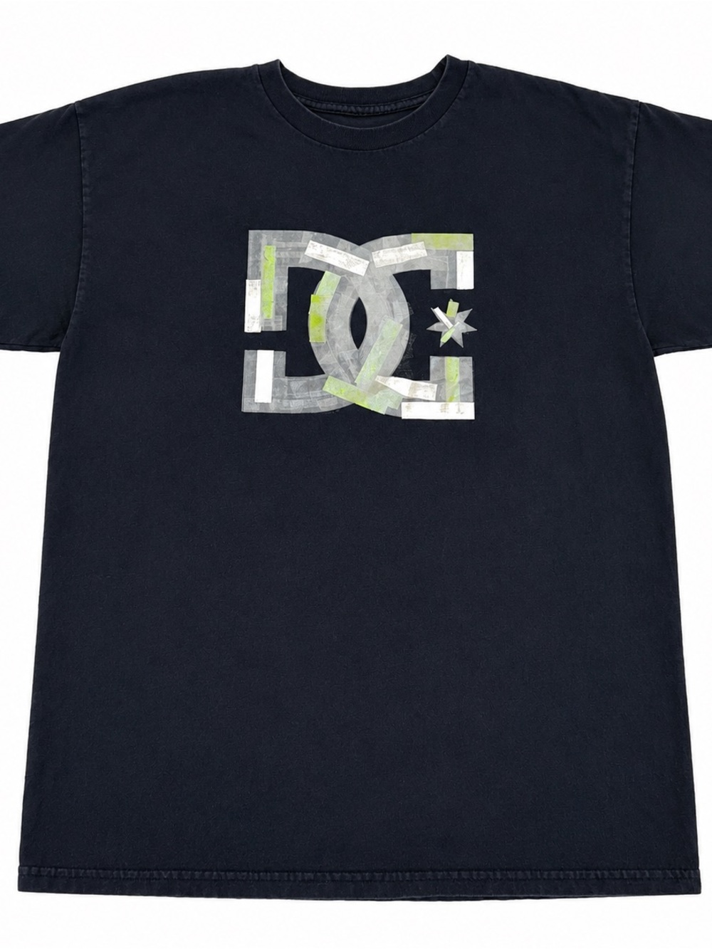 DC Shoes Black Graphic Logo T-Shirt Skate Streetwear Y2K Men’s Medium authentic